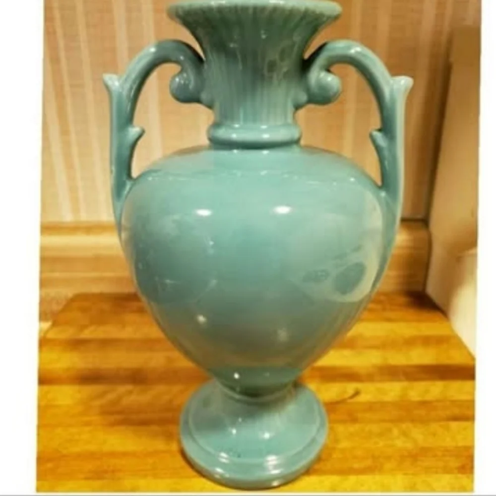 Haeger double handle seaform green/blue color vase